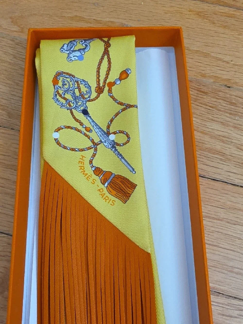 Hermes elegant silk